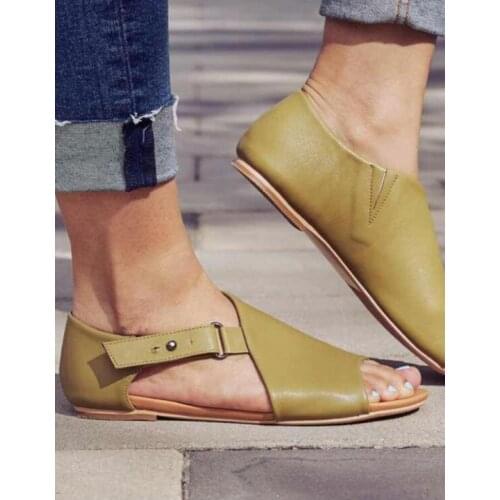 2021 New Fashion Casual Summer Women Fish Mouth Beach Shallow Mouth Pure Color Buckle Simple Flat Sandals Women