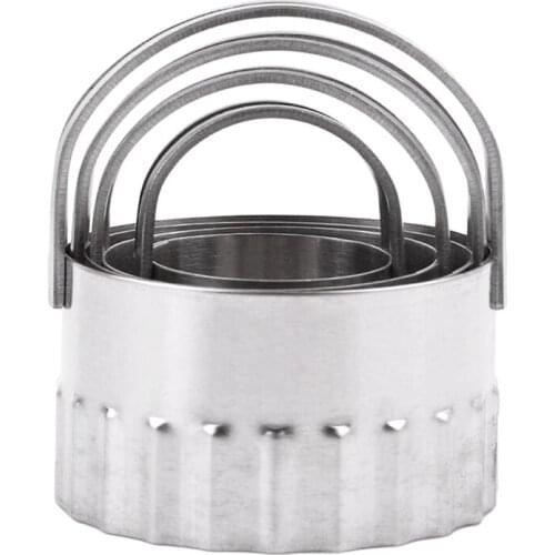 4 Pcs/Set Round Wave Stainless Steel Cookie Cutters with Handle,Pie Fondent DIY Cake Cutter Biscuit Pasty Kitchen Tools