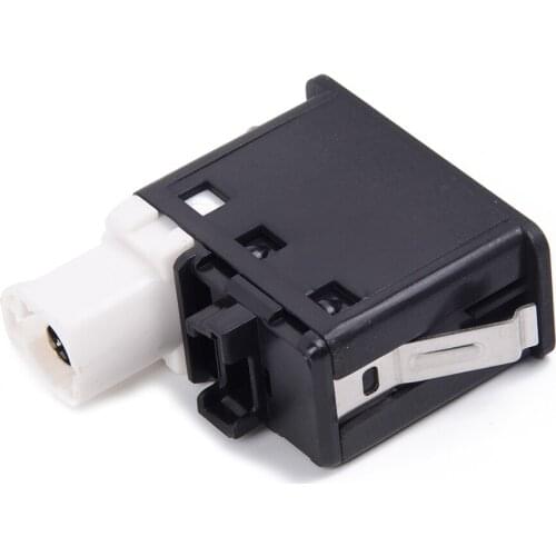 Car USB AUX In Plug Input Socket Switch Cable Slot Interface Adapter For BMW E81 E87 E90 F10 F12 E70 E82 F10 84109237653