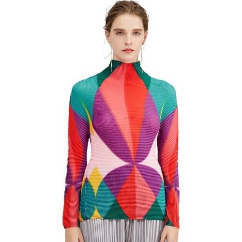 Creative Color Graphic Print Turtleneck T-Shirt women Stretch Japanese Pleated Turtleneck Top T-Shirt long/short sleeve