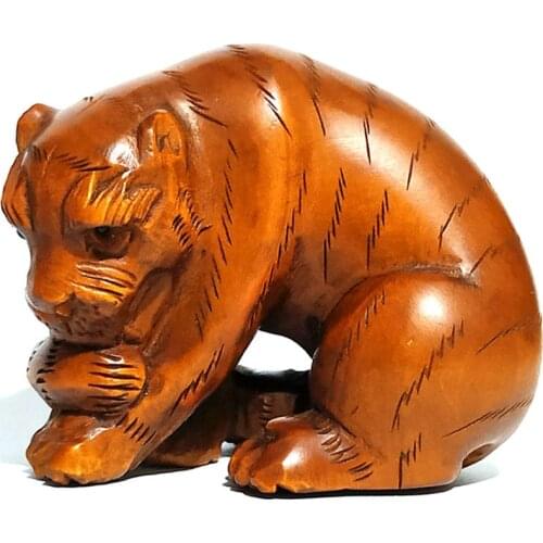 Y5077 - 2" Hand Carved Boxwood Netsuke Carving Figurine: Tiger