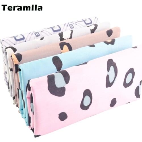 Teramila Half Meter New Graffiti Printed Patchwork Cloth Cotton 100% Fabric for Dress Sewing Curtain Bedding Quilting Needlework