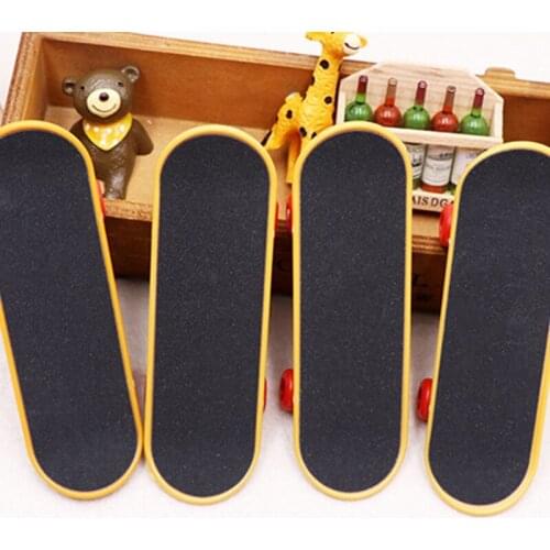 2PCS Bird Parrot Climbing Training Toys Scrub Scooter Skateboard Fun Workout