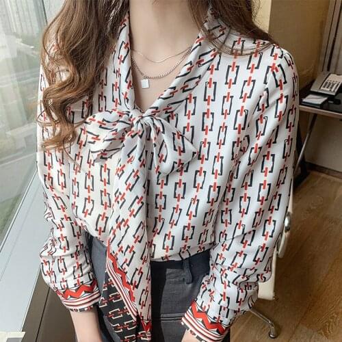 2021 new retro light luxury small gorgeous satin texture chain print streamer long sleeve shirt women