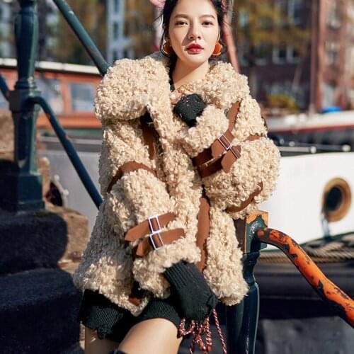 Winter Women High Quality lambswool Fur OverCoats Luxury short casual Thick Warm Plus Size female 2019 beige ladys fashion