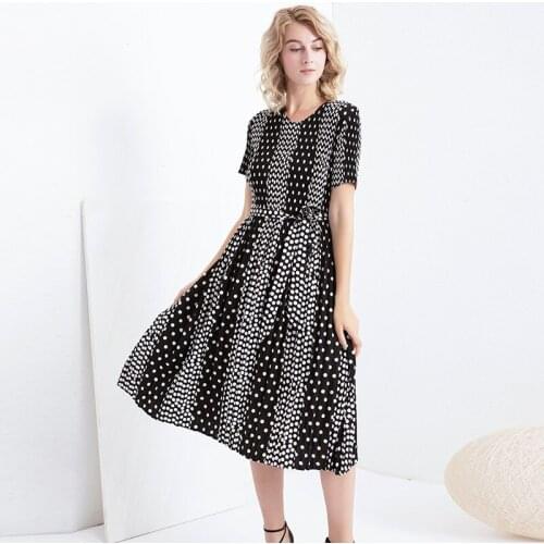 Miyake pleated printed dress 2021 summer womens short-sleeved elastic bandage slimming striped polka-dot dress for woman