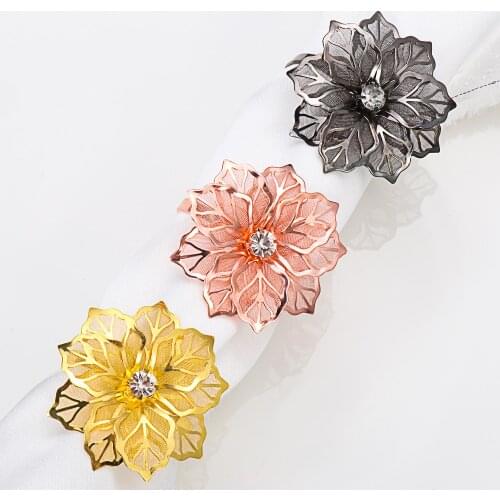 1PC Hollow Crystal Flower Napkin Rings Napkin Buckle Towel Holder Christmas Ornament Restaurant Kitchen Gadgets Table Decoration