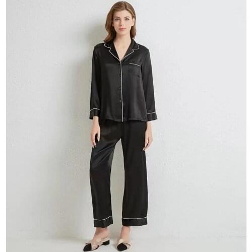 New style pajamas 2 pieces of imitation silk satin pajamas set autumn fashion ladies pajamas long-sleeved short-sleeved pajamas