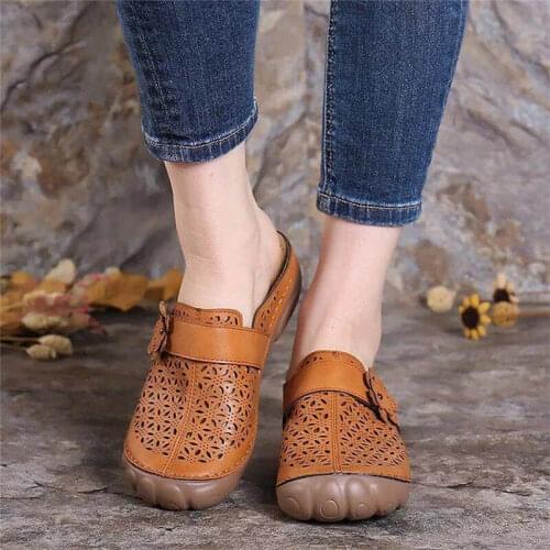 Women Hollow Out Slippers Woman Comfortable Buckle Slides Ladies Leather Mules Female Applique Wedges Woman Shoes Plus Size