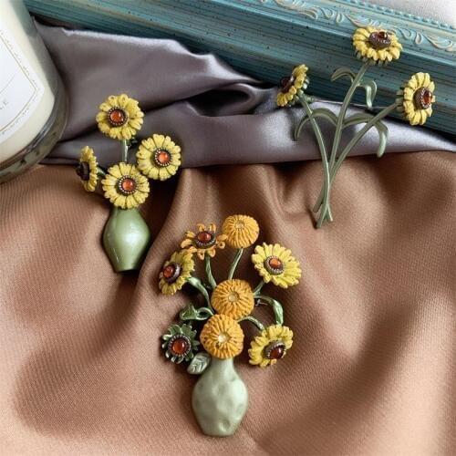 Restore ancient ways western antique van gogh painting brooch vintage of the lacquer that bake, sunflower vase corsage