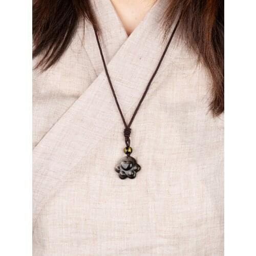 Natural Obsidian Cat Claw Bear Paw Necklace Pendant Hand Carved Cat Claw Bear Paw Shape Black Jewel Lucky Amulet Unique Gift