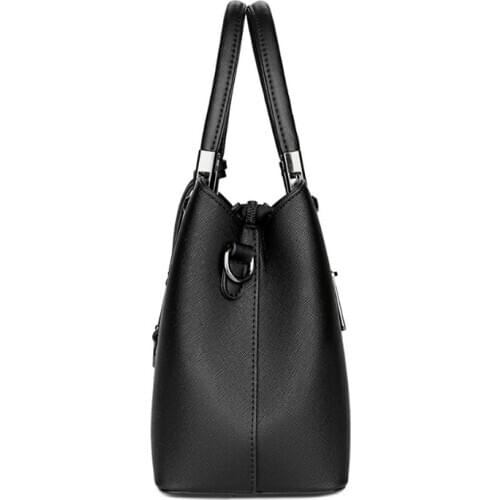 Womens big bag 2020 new Korean version of PU leather large capacity wild western style messenger portable temperament