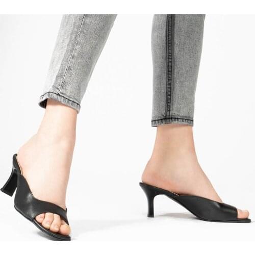 Callizio Genuine Leather Sandals Heels Summer Lady Square Toe Cool Sandalias Woman Shoes Best Design Slipper Женские сандалии