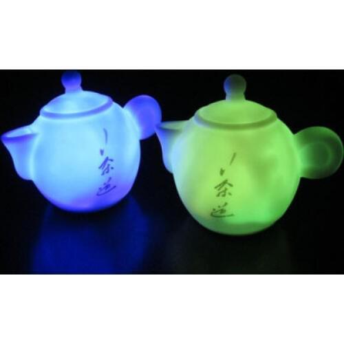 Gags & Practical Jokes Teapot Small Night Light Colour Changes Kindergarten Childrens Toys Unisex Movie Tv Plastic 2021