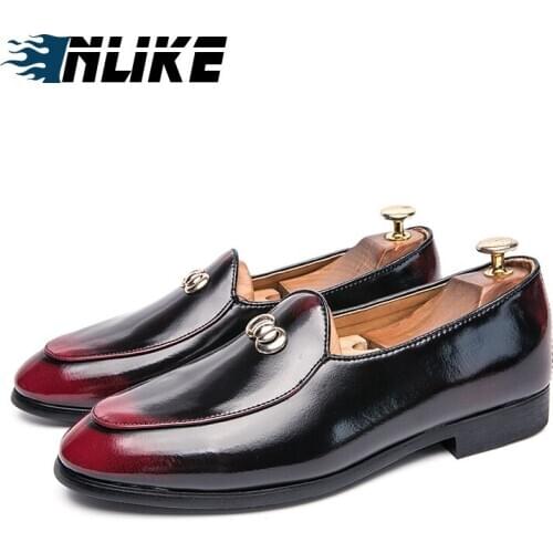 Men Formal Wedding Shoes Big Size Luxury Men Business Dress Shoes Men Loafers Pointy Shoes Patent Leather