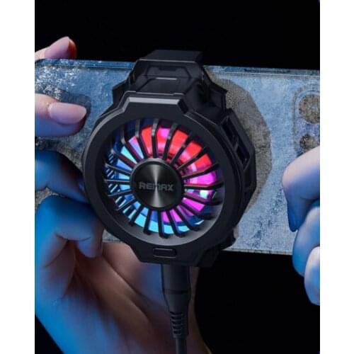 Frozen cooling back clip semiconductor cooling artifact I magnetic absorption wireless charging mobile phone radiator J03