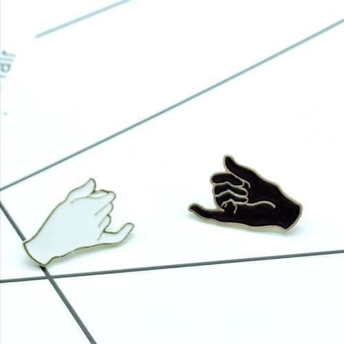 XEDZ New black white finger hook brooch white finger hook black finger appointment brooch couple commemorative appointment gift