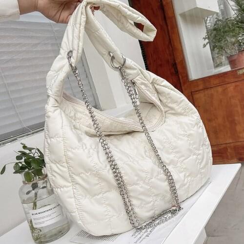 Large Space Cotton Shoulder Bags for Women Lattice Hobo Bag Lady Soft Down Feather Designer Handbags Simple Chain Crossbody Bags