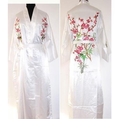 New White Chinese Womens Silk Robe Gown Novelty Embroidered Sleepwear Kimono Yukata Gown Flower S M L XL XXL XXXL W3S001
