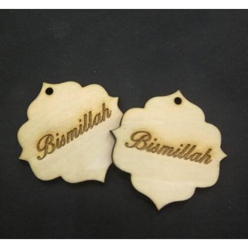 50pcs Personalized Engraved Wood Hanger Bismillah Besaha Tags Table Wedding Decoration Favors Customized Candy Tags
