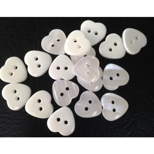 11*10mm 12*11MM 15MM*14MM White Shiny Heart Buttons Resin 2 Holes Baby Sewing Accessories Scrapbooking Embellishments 200pcs