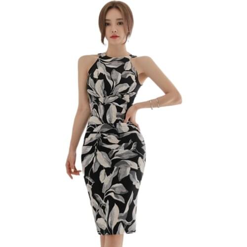 Summer sleeveless dresses han edition heart hung dew shoulder neck dress sexy temperament cultivate ones morality show thin flo