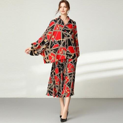 Women Plus size Casual suits loose fashion printed Elegant two piece Autumn tops and pants Elastic waist turn-down collar suits