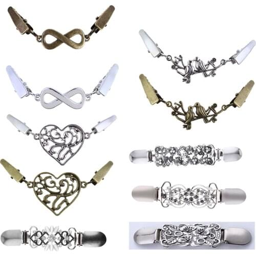 Retro Cardigan Clasps Sweater Blouse Shawl Clips Shirt Collar Flower Pattern Duck Pin Brooches Trendy Jewelry Charm Gift