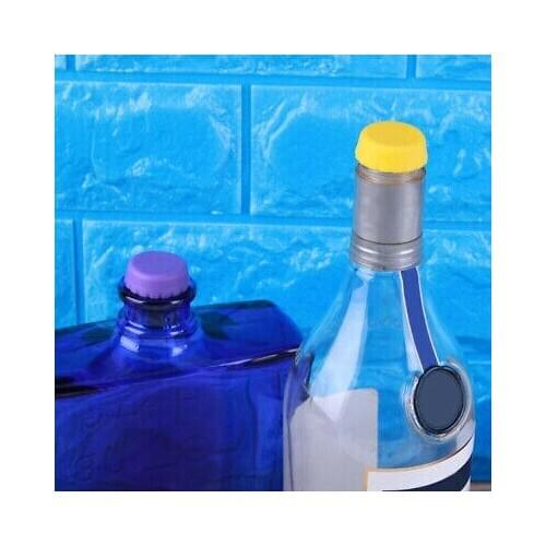 Reuse glass bottle plastic 4 caps assorted random SILICONE beer vj 99 S0489 sent from Italy