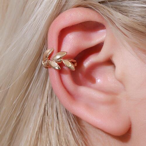 Trendy Gold Color Twisted Leaf Ear Bone Cuff Non Pierced Clip Earrings for Women Punk Small Carved U Shape Earrings Ear Jewelry