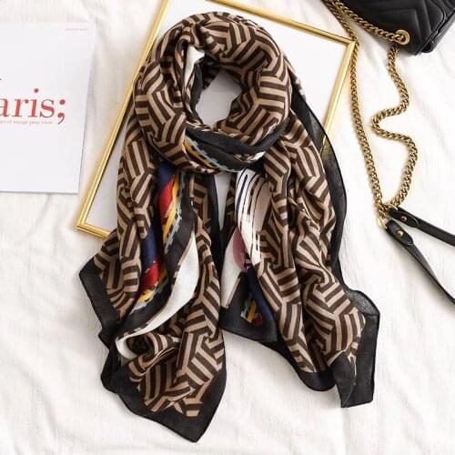 2021 Luxury Brand Winter Scarf Leopard Scarves Women Soft Linen Cotton Pashmina Shawl Muslim Hijab Muffler Wrap Bandanna