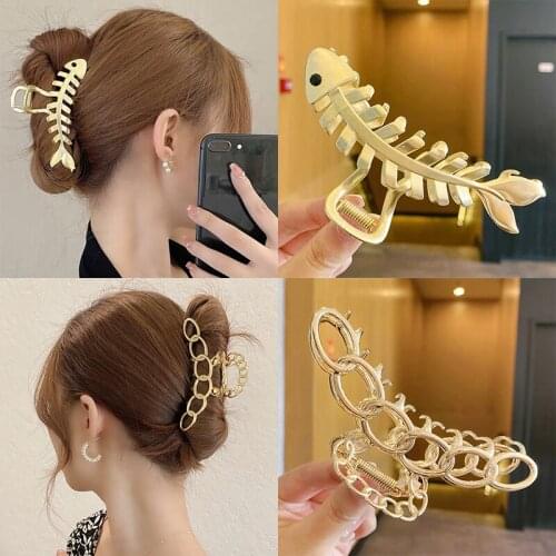 Gold Metal Hair Claws Elegant Fish Bone Barrettes Hollow Out Geometric Hair Styling Accessories Bath Clips Women Girls Ornaments