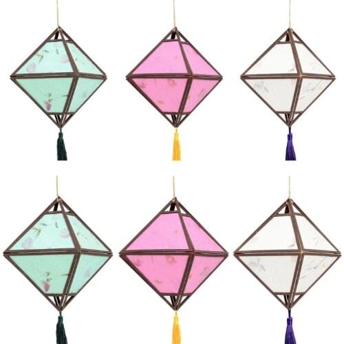 Rhombus Portable Lantern with Tassel Light Lamp for Chinese New Year Spring Festival Mid-Autumn Party Celebration Home