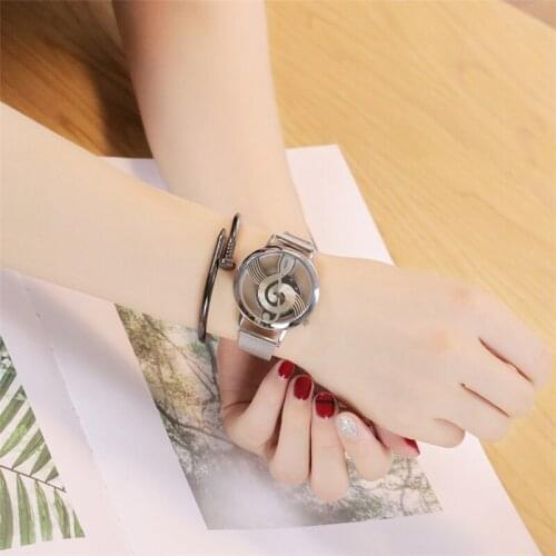 Modern Fashion Silver Quartz Watch Men Women Mesh Stainless Steel Watchband High Quality Casual Wristwatch Gift for Female