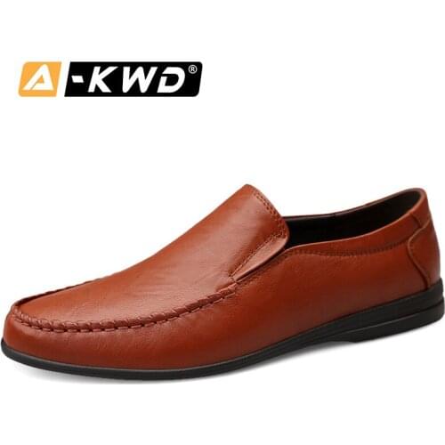 Fashion Shoes 2019 Brown Black Loafer Sapato De Couro Masculino Korean Genuine Leather Men Luxury Men Loafers Simple Mens Shoes