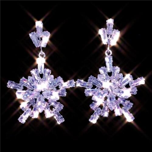 2020 New Luxury Pentagram Flower Stud Earrings with Zircon Stone Women Birthday Gift Bijouterie Fashion Wedding Bridal Jewelry