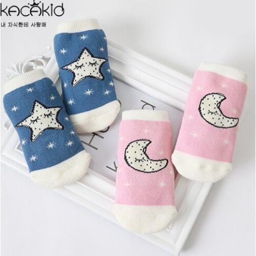 Kacakid High Quality Moon Star Pattern Cotton Child Kids Baby Boys Grls Non-slip Short Ankle Sock 1-4T Funny Kids Socks Winter