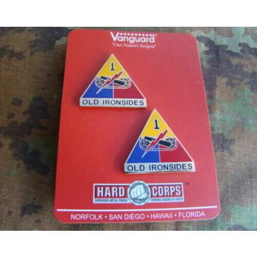 Pair US Army 1st Armored Division Old Ironsides Metal Badge Pin Brooch armyshop2008