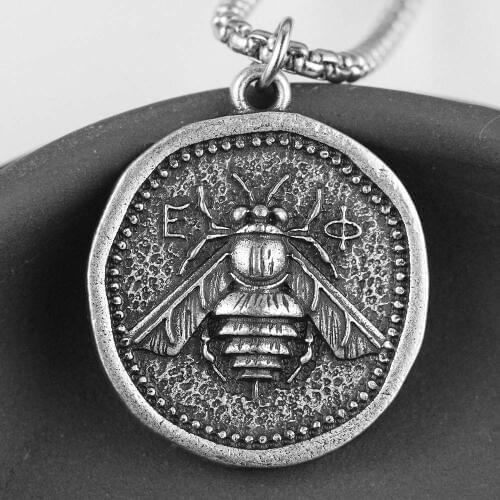 Medieval Bee Medallion Coin Necklace Sweetness Attracts Me Diligenc Bumble Bee Jewelry Gift For Mom Dropship