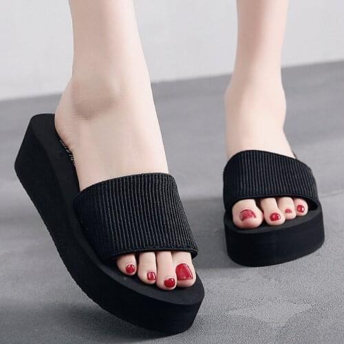 Slippers Female 2020 Summer New Fashion Gladiator Slipper Cross Word Non-slip Women Sandals Woman Slip On Flats Shoes Size 40