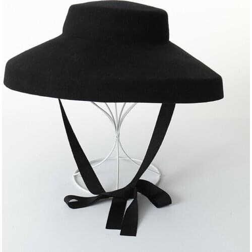 Europe America Flat-top Wide Brim Hat Fedora Hat Lady Winter British Stage Catwalk Black Hat Elegant Felt Hat Designer Custom