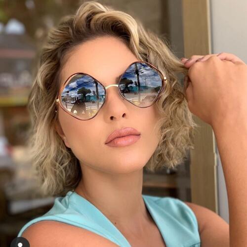 QPeClou 2020 Vintage Metal Hollow Sunglasses Women Brand Designer Unique Rhombus Sun Glasses Woman Fashion Color Oculos De Sol