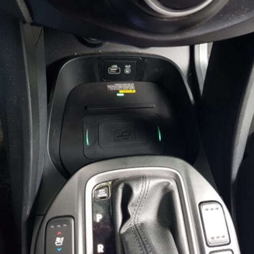 For Hyundai Grand Santa Fe IX45 2015 2016 2017 2018 10w car QI wireless charging phone charger charging phone holder accessories