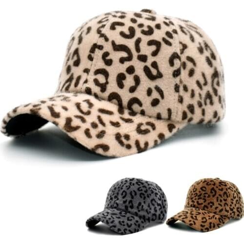 Women Winter Thicken Fuzzy Plush Velvet Baseball Cap Vintage Leopard Print Harajuku Hip Hop Outdoor Sports Trucker Cap