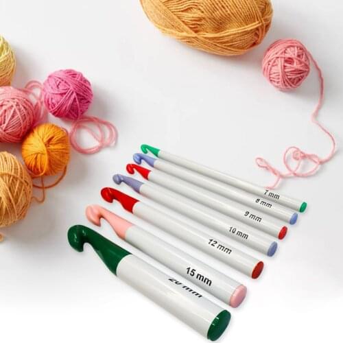 7pcs Thick-Headed ABS Crochet Hand Pinch Set Needles Portable Knitting Wool Colored Needles Scarf Accessories