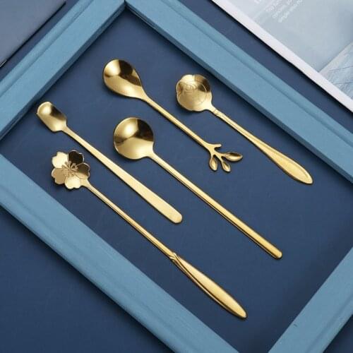 1Pc Stainless Steel Spoon Vintage Gold Flower Small Coffee Tea Spoon Fancy Sugar Dessert Teaspoon Bar Cafe Tableware Wholesale