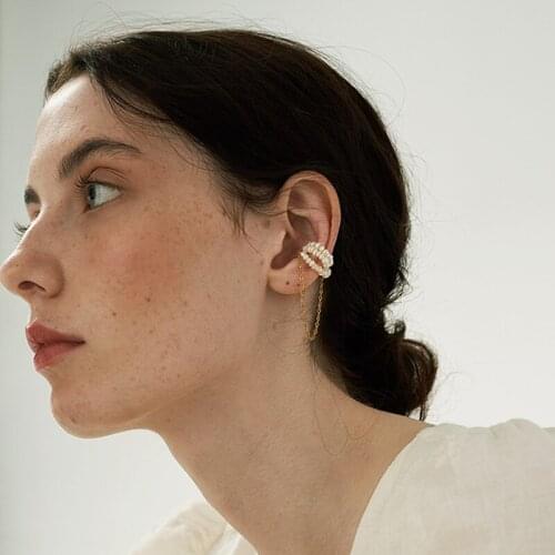 U-Magical French Vintage Chain Magnet Natural Pearl Beaded Clip Earrings for Women Charming Gold Chain Earrings Jewellery