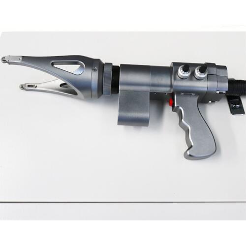 Laser cleaning machine China Patented 100 watt Raycus laser source with 3 years warranty