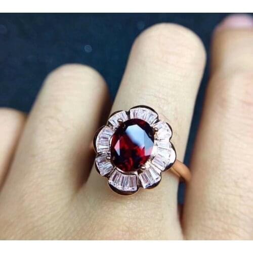 Natural Garnet ring 925 pure silver inlaid ring female ring female stone jewelry birthday gift can be determined as a dead butto