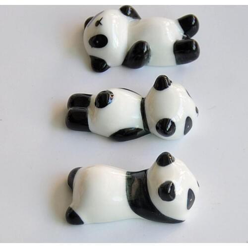 1 Pcs Fashion Ceramic Chopsticks Cartoon Holder Rack Panda Chopsticks Holder Mat Chopsticks Care Fashion Kitchen Tableware Tools